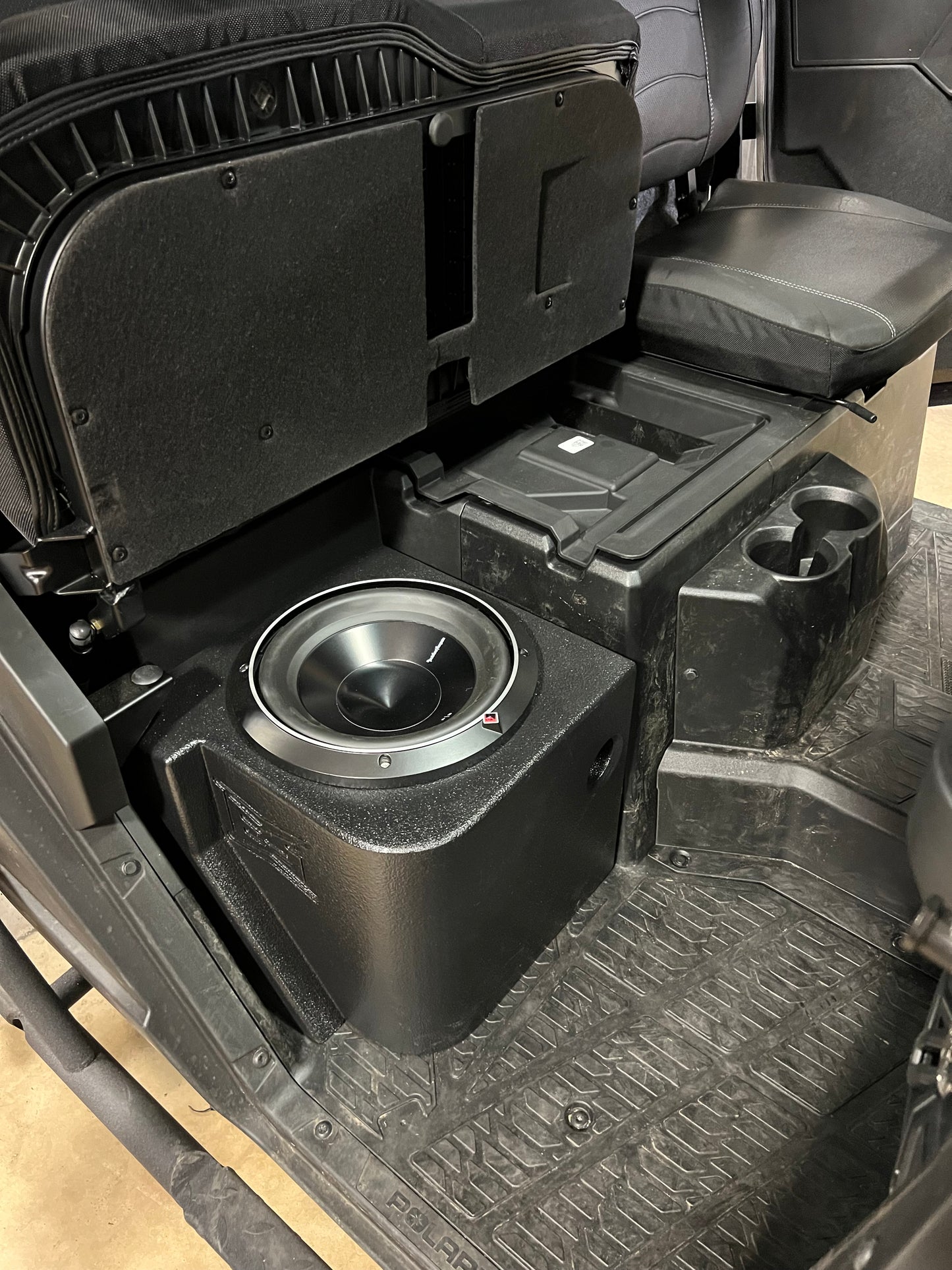 RANGER 1000 under seat 1-10” ported box