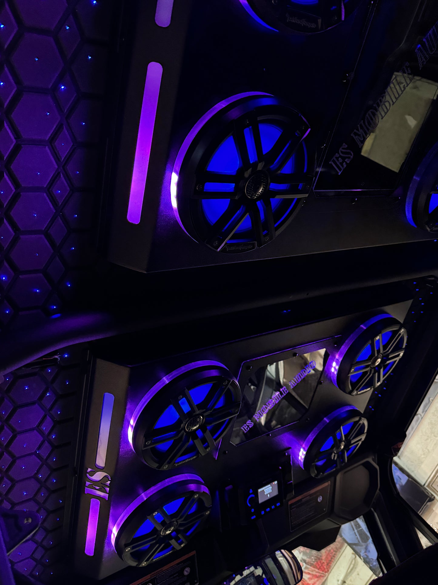 Can-Am Defender HD11 Full Audio Roof