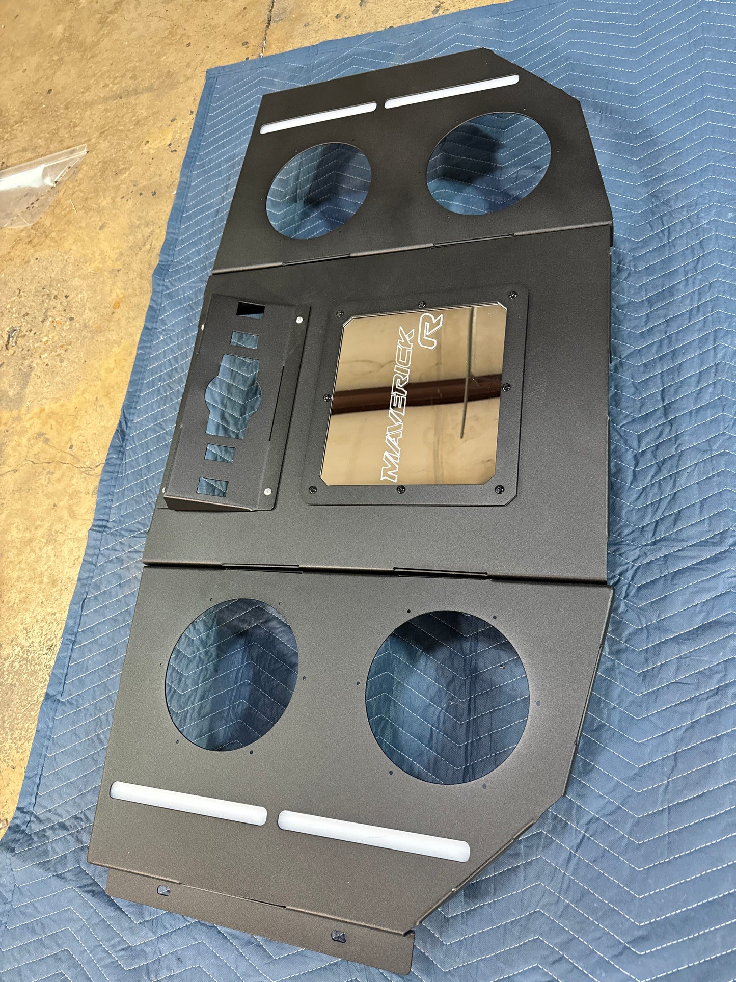 MAV R ROOF PAN